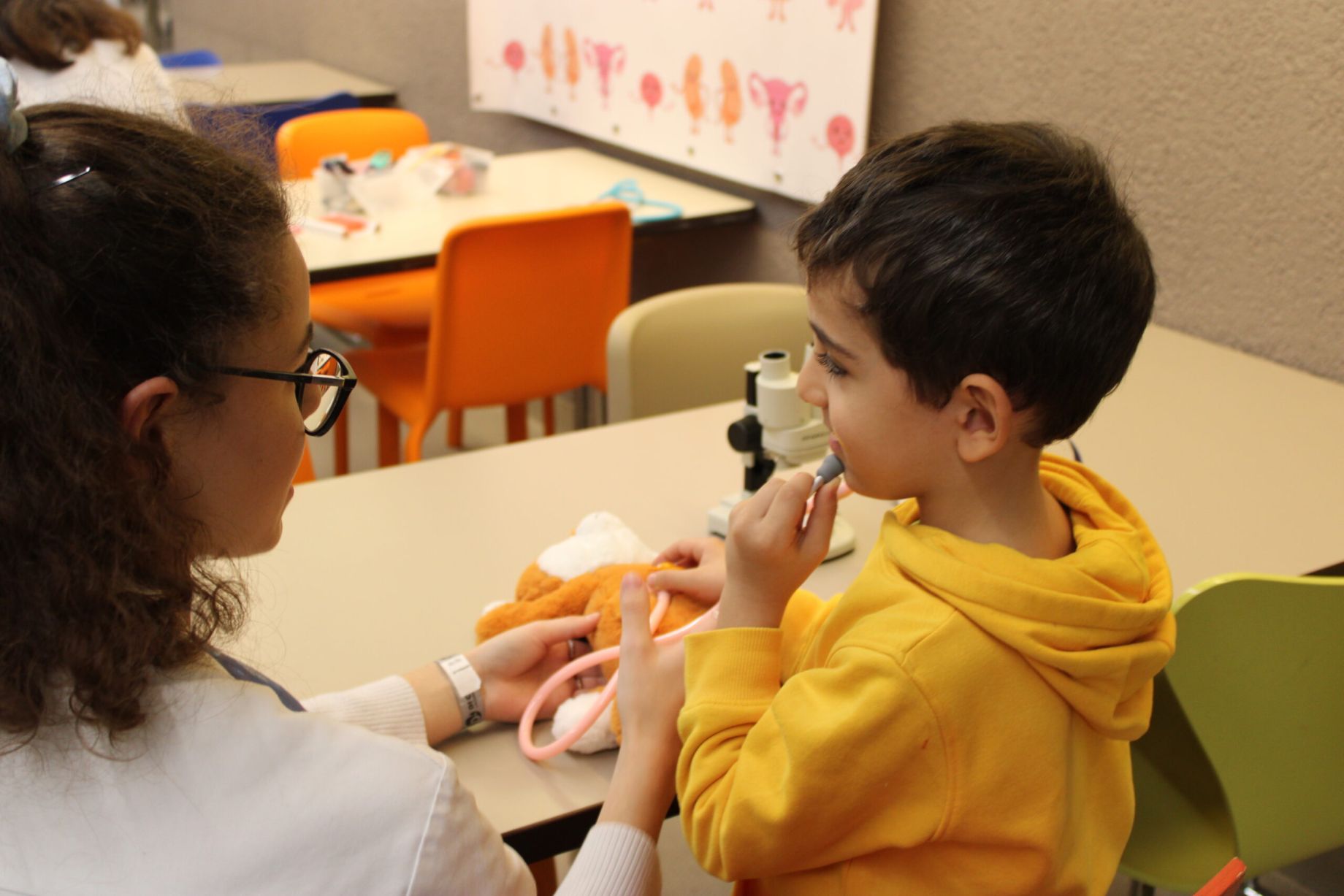 Enfant et une nounoursologue